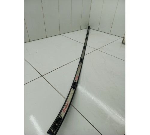 Молдинг крыши правый