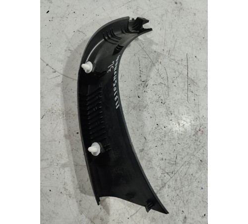 Обшивка крышки багажника левая