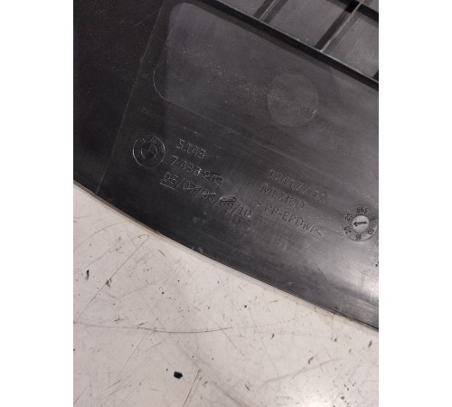 Обшивка центральной стойки левая нижняя