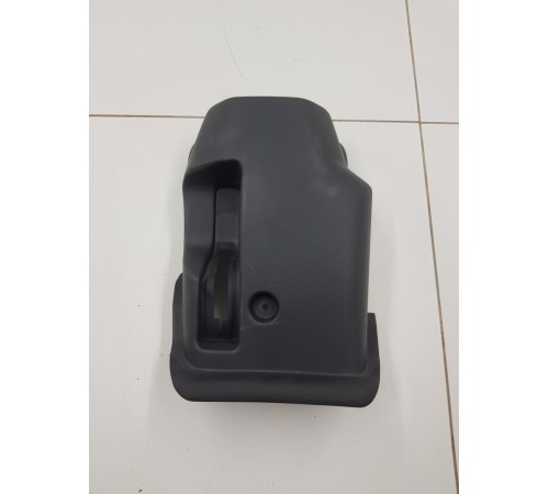 Кожух рулевой колонки нижний