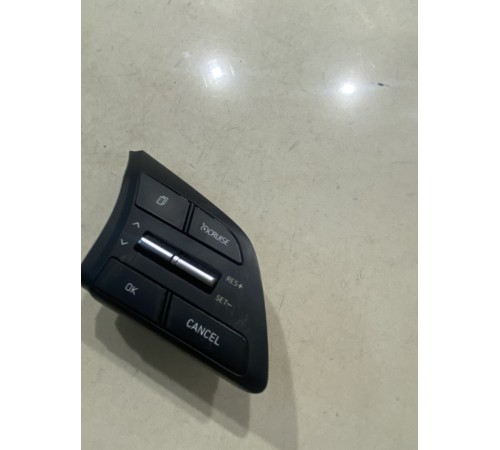 Блок кнопок руля(правый)