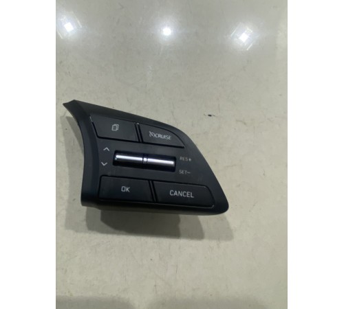 Блок кнопок руля(правый)