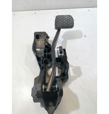 Педаль тормоза