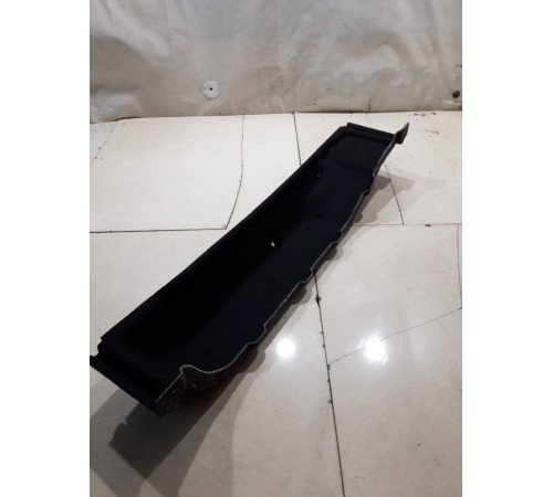 Обшивка багажника нижняя