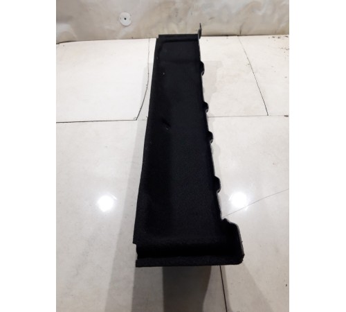 Обшивка багажника нижняя