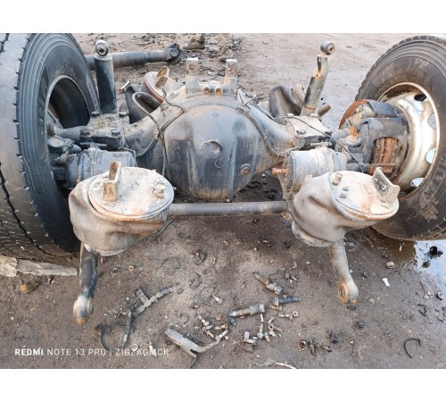 Задний мост в сборе