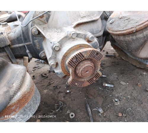 Задний мост в сборе