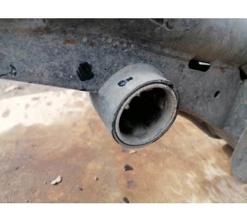 Балка (подрамник) задний