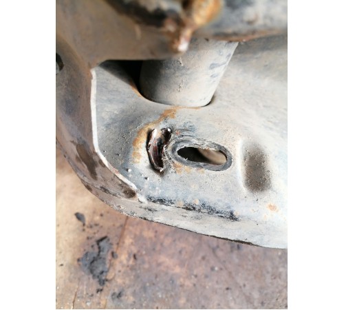 Балка (подрамник) задний