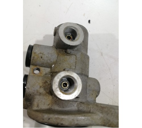 Главный тормозной цилиндр