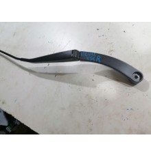 Поводок стеклоочистителя правый