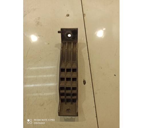 Кронштейн усилителя заднего бампера(правый)