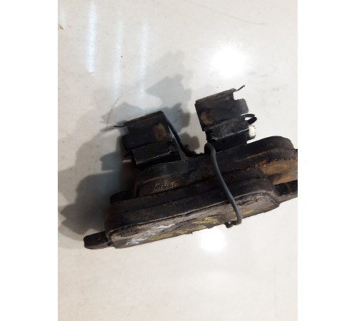 Тормозные колодки (задний, левые)