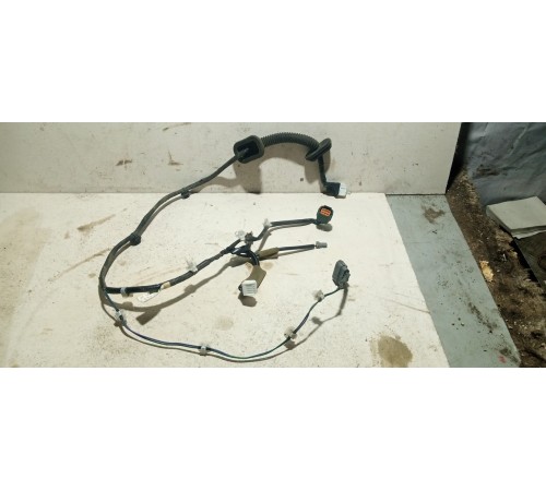 Электропроводка двери задняя левая