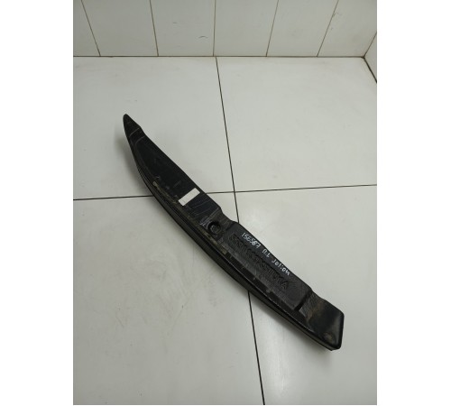 Пыльник крыла передний левый