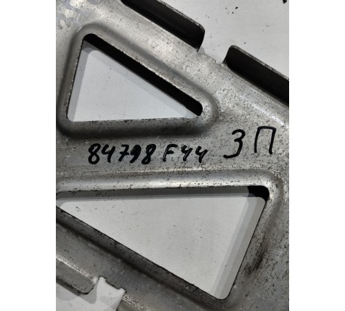 Кронштейн(крепление) кузова задний правый