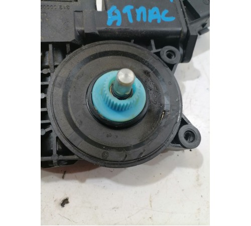 Моторчик стеклоподъёмника задний правый