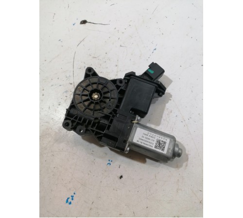 Моторчик стеклоподъёмника задний правый