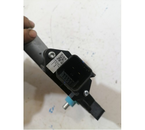 Моторчик стеклоподъёмника задний правый