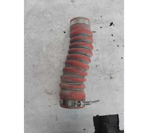 Патрубок интеркулера впускной