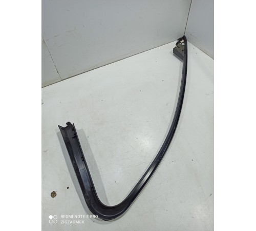 Накладка рамки двери (передняя левая)