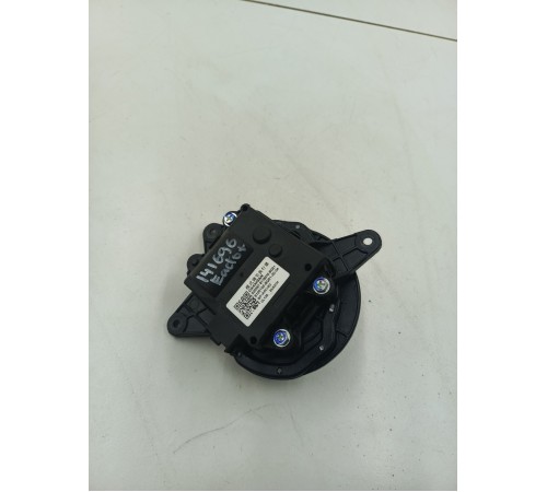 Моторчик привода заслонок отопителя