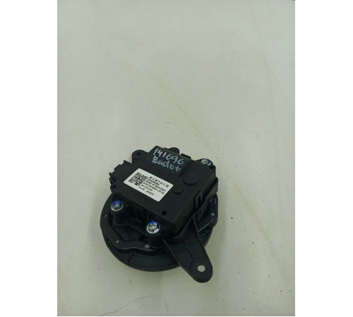 Моторчик привода заслонок отопителя