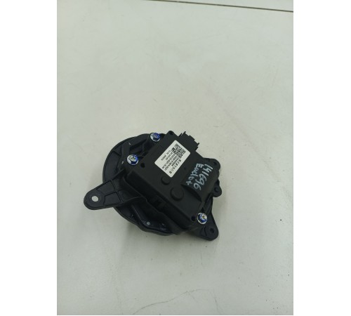 Моторчик привода заслонок отопителя