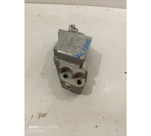 Кронштейн опоры двигателя