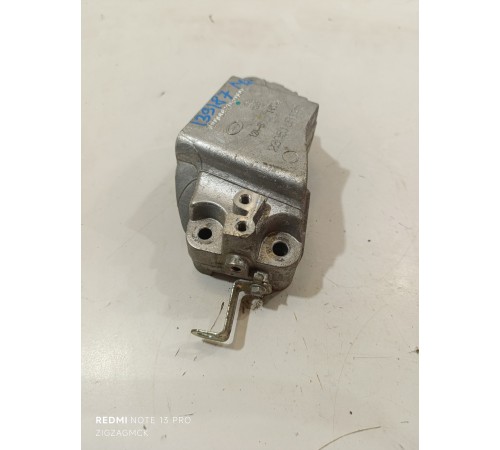 Кронштейн опоры двигателя