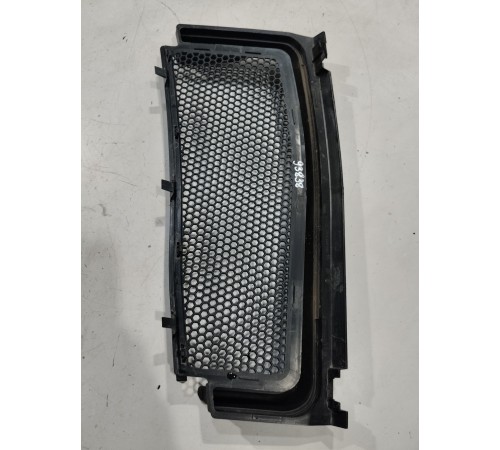 Воздухозаборник передний