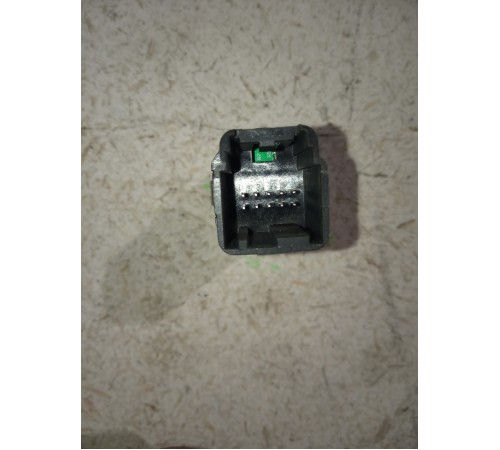 Кнопка запуска двигателя