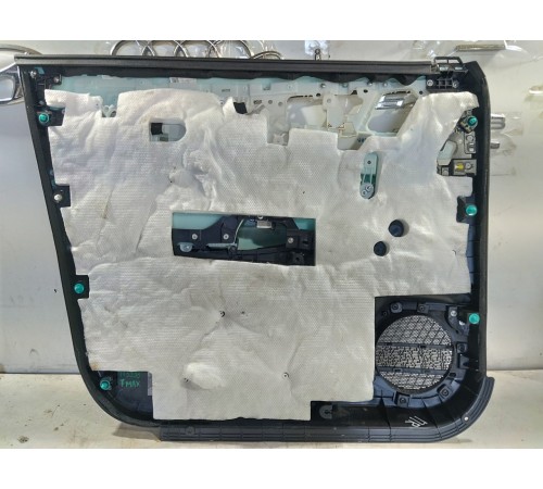 Обшивка двери передняя правая