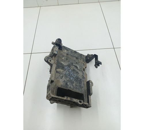 Полка под АКБ аккумулятор