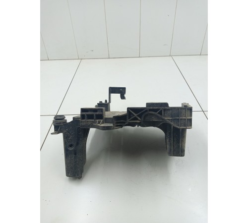 Полка под АКБ аккумулятор