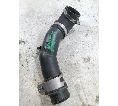 Патрубок системы охлаждения правый