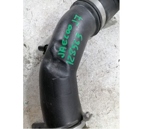 Патрубок системы охлаждения правый