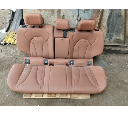 Задний ряд сидений