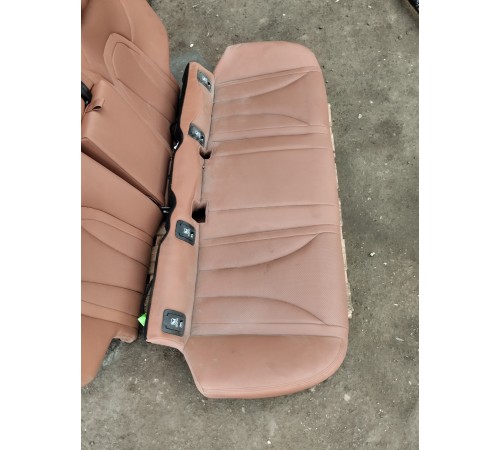 Задний ряд сидений