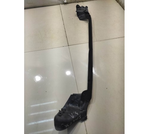 Уплотнитель стекла (задний, левый)