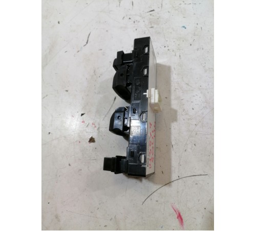 Блок управления стеклоподъемниками