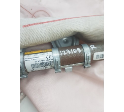 Подушка безопасности боковая шторка правая