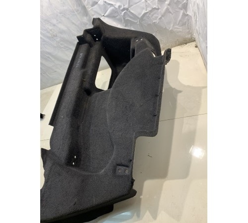 Обшивка багажника