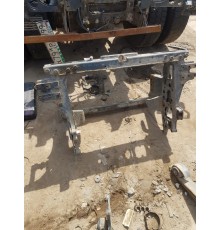 Кронштейн рамы передний в сборе