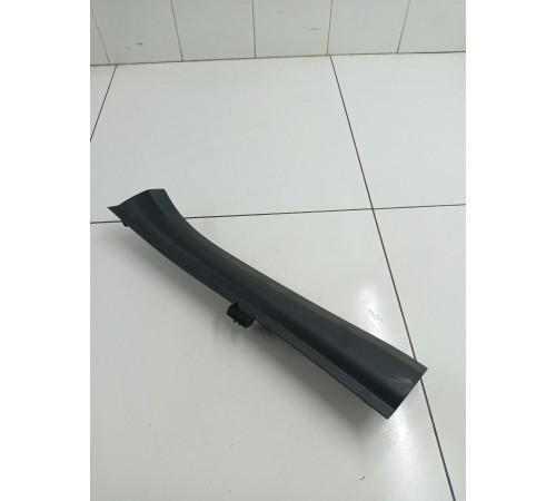 Обшивка стойки задняя левая