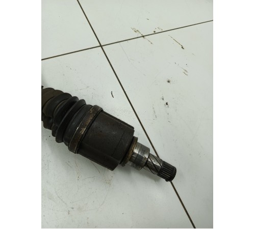 Привод (полуось) передний левый