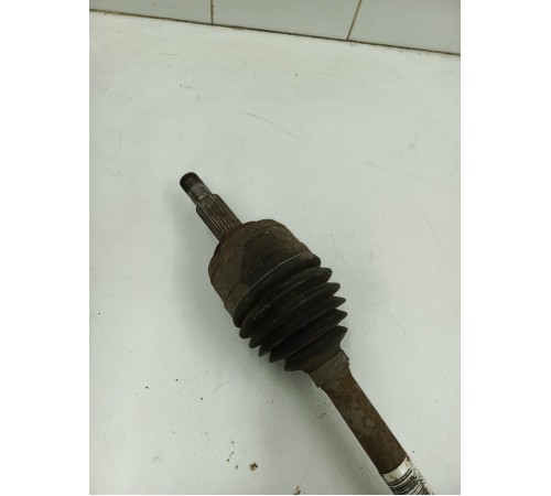 Привод (полуось) передний левый