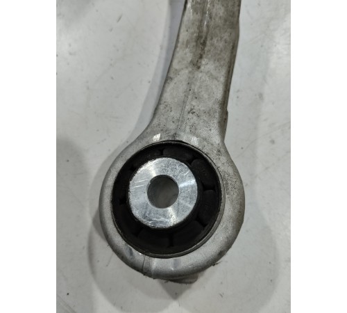 Рычаг подвески(передний правый верхний)