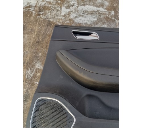 Обшивка двери задняя правая