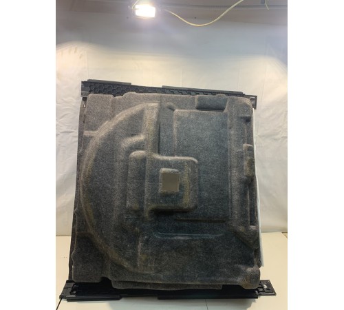 Обшивка пола багажника